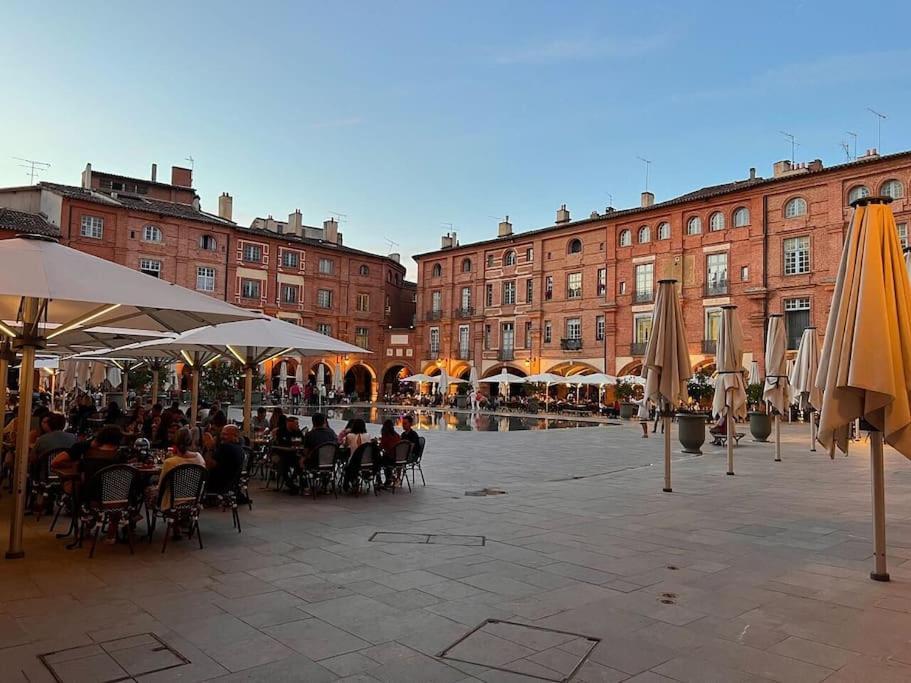 Le Theatre, Coeur De Ville Montauban Exterior photo